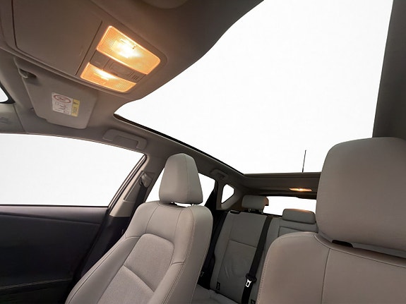 Toyota Auris 15 of 30