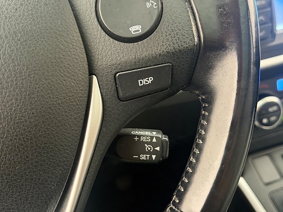 Toyota Auris 23 of 30