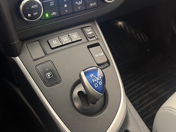 Toyota Auris 20 of 30