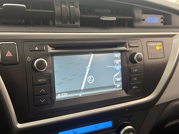 Toyota Auris 16 of 30