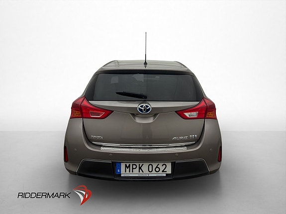 Toyota Auris 5 of 30