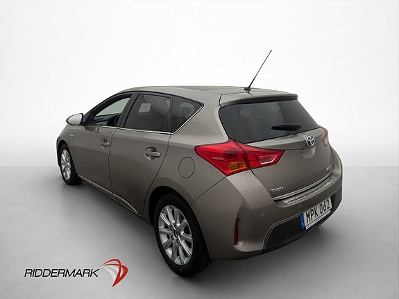 Toyota Auris 4 of 30