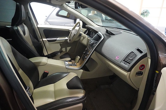 Volvo XC60 5 of 6