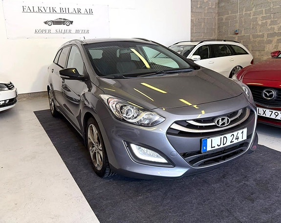 Hyundai i30 2 of 23