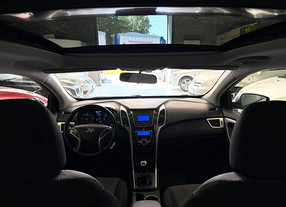 Hyundai i30 15 of 23