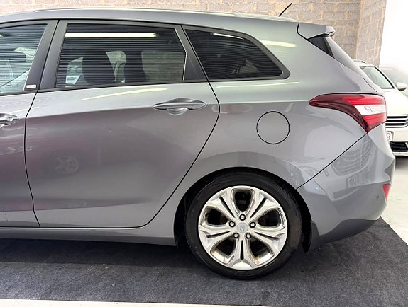 Hyundai i30 17 of 23