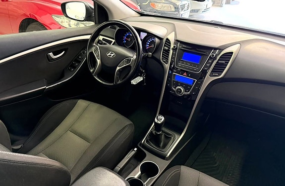 Hyundai i30 7 of 23