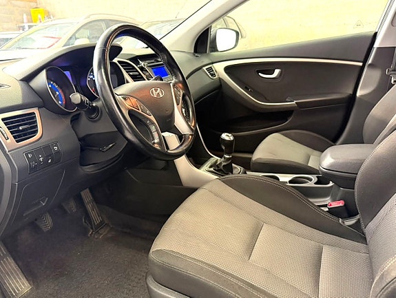 Hyundai i30 9 of 23