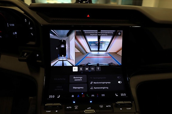 Porsche Cayenne 28 of 30
