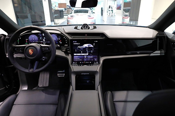 Porsche Cayenne 18 of 30