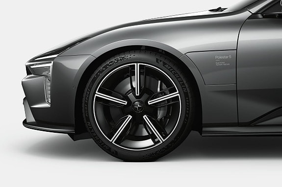 Polestar 5 7 of 17