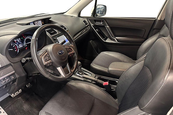 Subaru Forester 10 of 28
