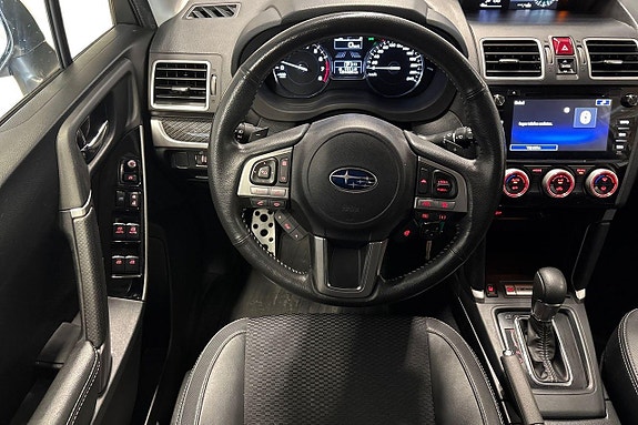 Subaru Forester 12 of 28
