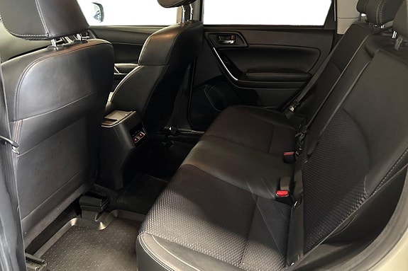 Subaru Forester 14 of 28