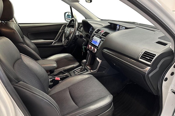 Subaru Forester 9 of 28