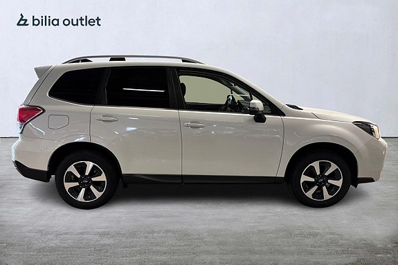 Subaru Forester 4 of 28