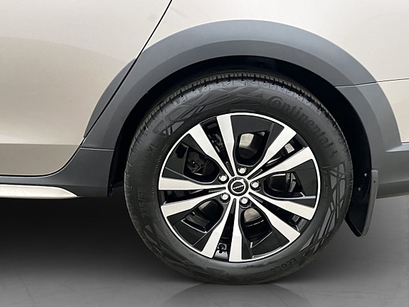 Volvo V90 Cross Country 29 of 30