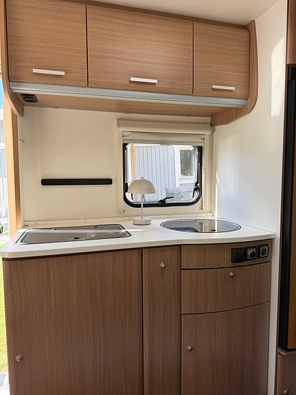 Adria Adria Aviva 512 PT Barnkammarvagn 2013 | Solceller | Förtält | 5 sovplatser 6 of 11
