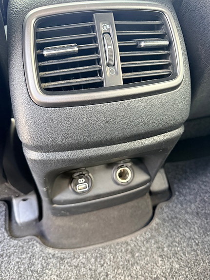 Kia Sorento 12 of 21