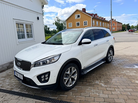 Kia Sorento 5 of 21