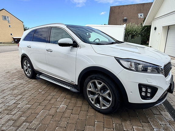 Kia Sorento 4 of 21