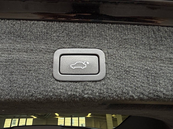 Volvo V70 19 of 25