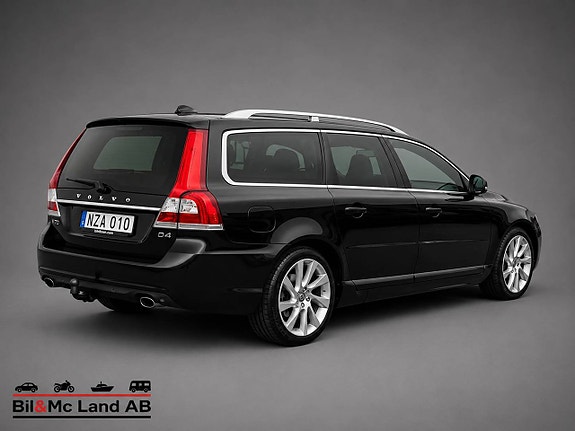 Volvo V70 8 of 25
