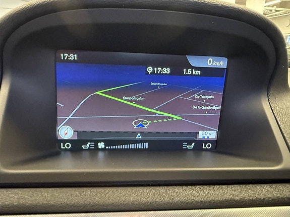 Volvo V70 21 of 25