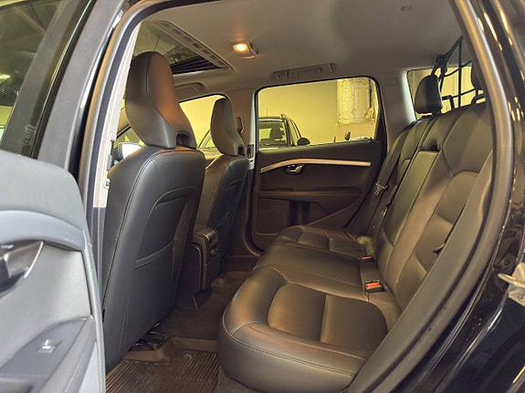 Volvo V70 15 of 25