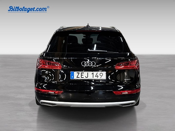 Audi Q5 6 of 11
