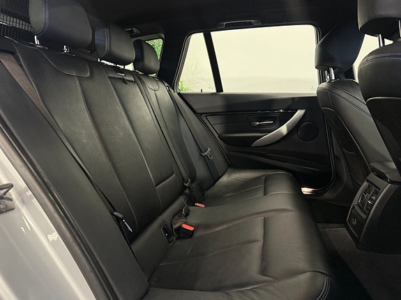 BMW 320d 17 of 20