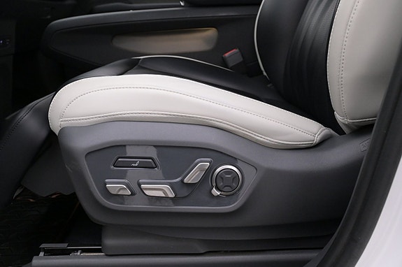 Kia EV9 11 of 27