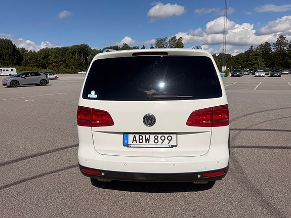 Volkswagen Touran Cross 6 of 11