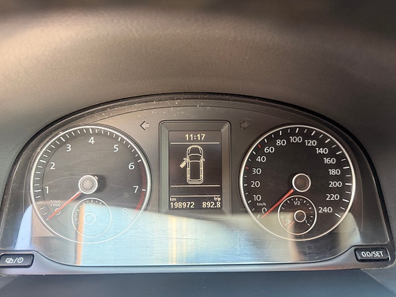 Volkswagen Touran Cross 11 of 11