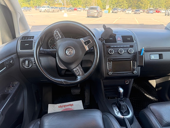 Volkswagen Touran Cross 9 of 11