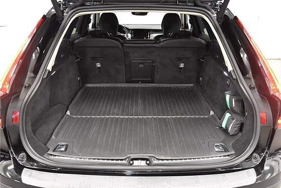 Volvo V90 Cross Country 24 of 24