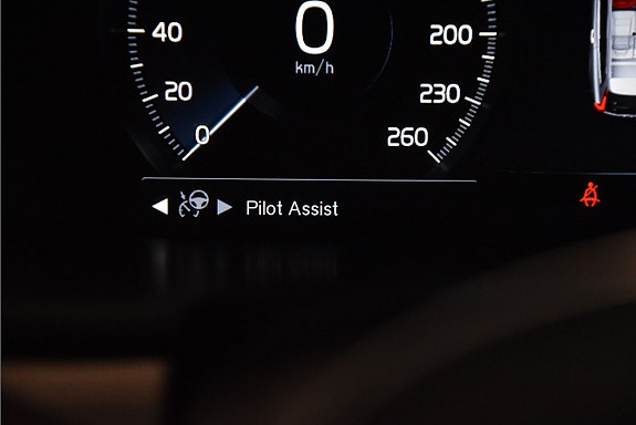 Volvo V90 Cross Country 15 of 24