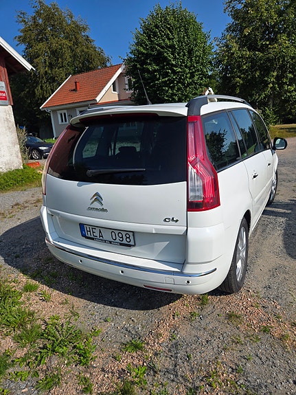 Citroen Grand C4 Picasso 3 of 8