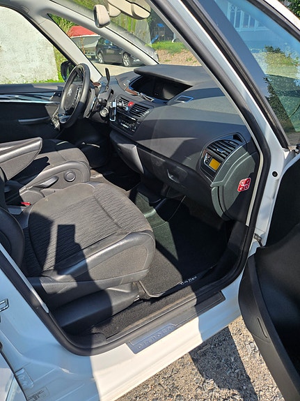 Citroen Grand C4 Picasso 8 of 8