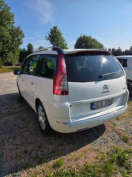 Citroen Grand C4 Picasso 4 of 8