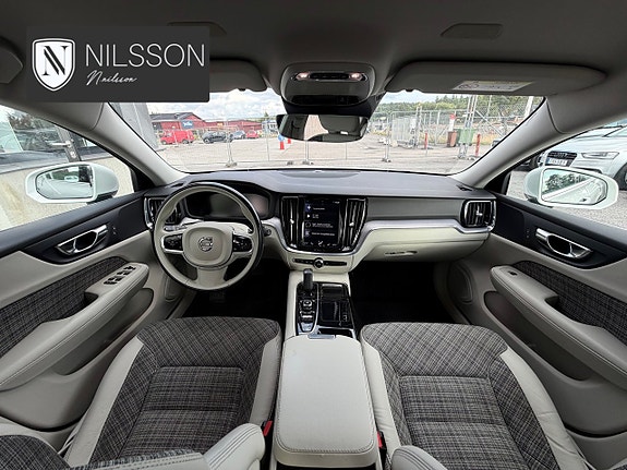 Volvo V60 27 of 30