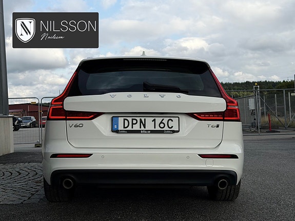 Volvo V60 13 of 30