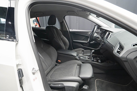 BMW 118i 16 of 19