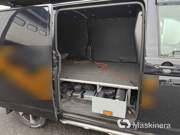 Volkswagen Transporter 7 of 10