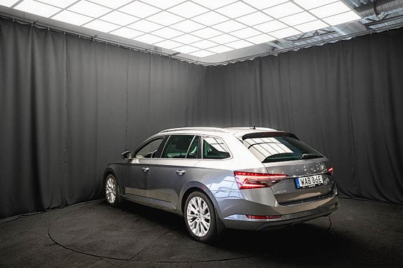 Skoda Superb 9 of 25