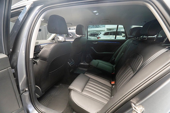 Skoda Superb 23 of 25