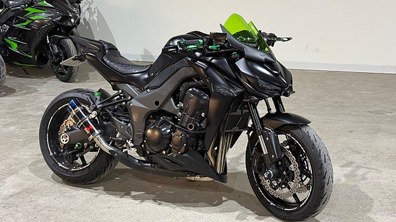 Kawasaki Z1000 Helsystem 0kr insats låga mil 7 of 14