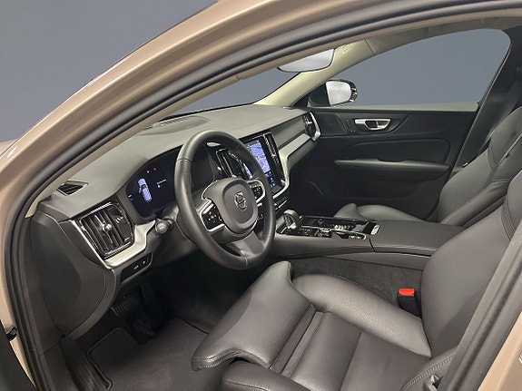 Volvo V60 6 of 12