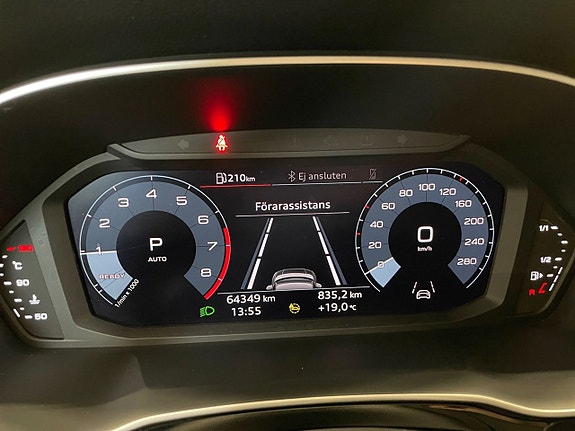 Audi Q3 12 of 24
