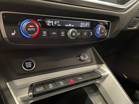 Audi Q3 22 of 24